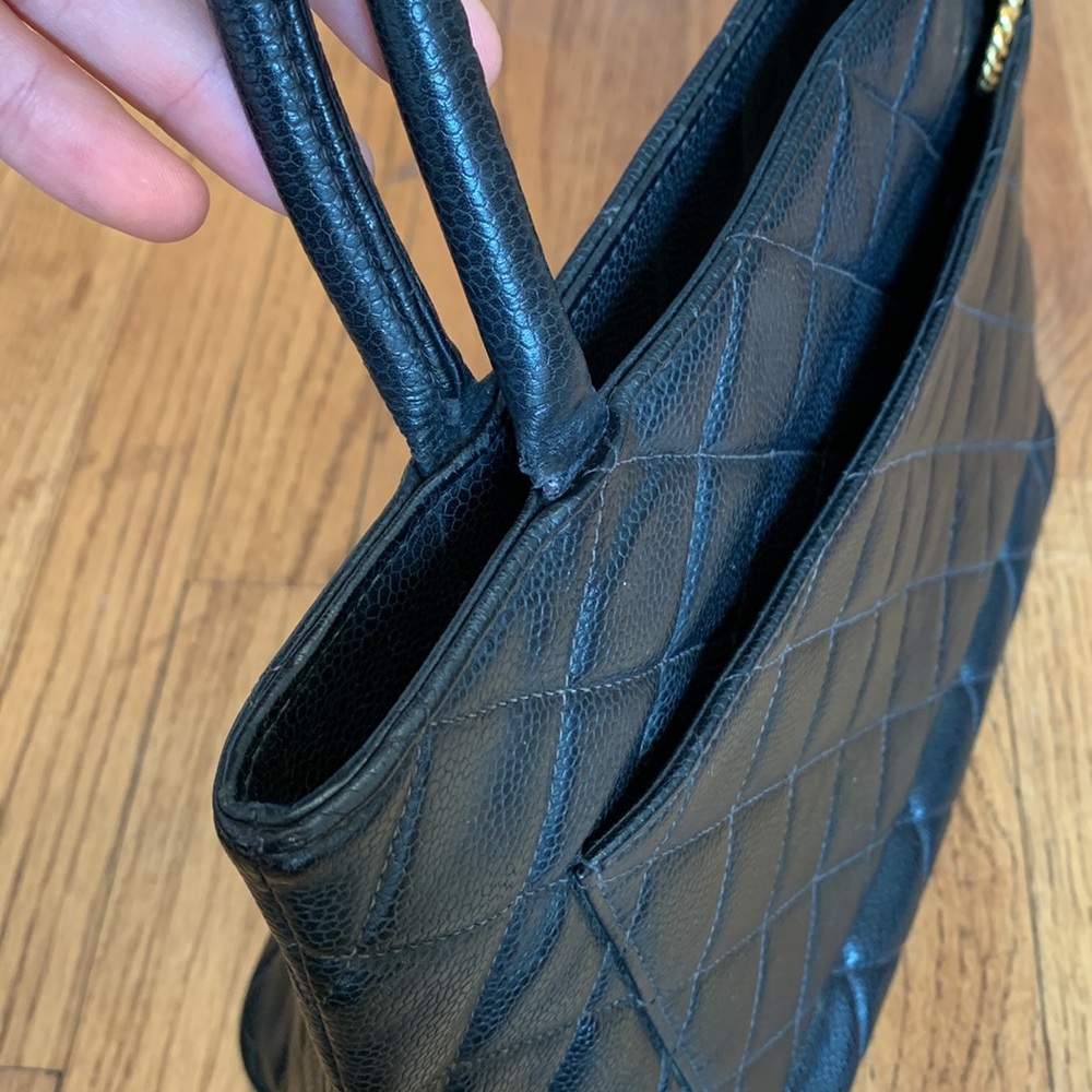 CHANEL Medallion Caviar Tote - Picture 8 of 15